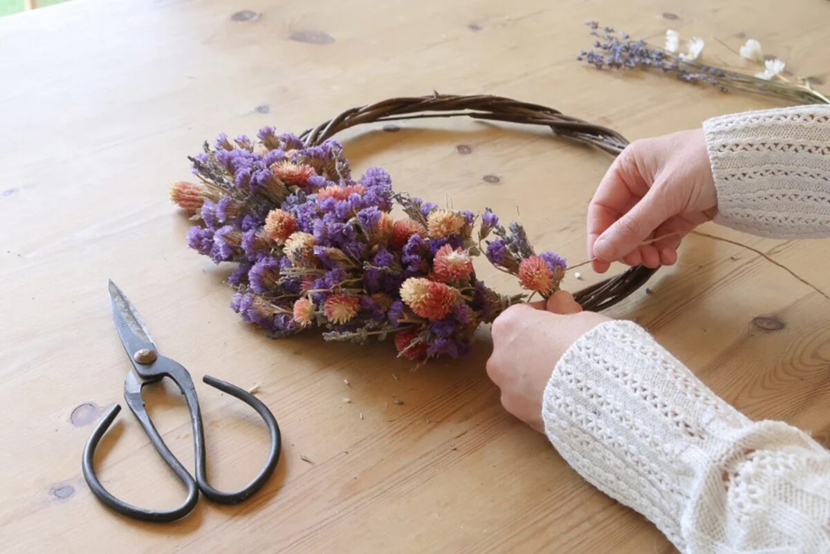 Dried flower Autumn wreath workshop