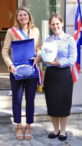 Epsom and Ewell Mayor leads delegation to Chantilly to celebrate 30th anniversary of twinning